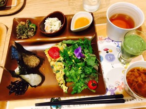 カフェ　豊橋　シーン　美容室